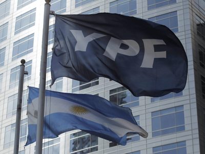 YPF busca captar 30 millones de dólares