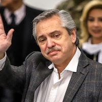 El emotivo agradecimiento de Fernández a una médica repatriada