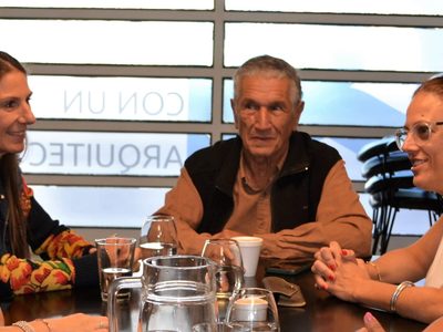 Cecilia Maletti prometió darles servicios a todos los barrios de Neuquén