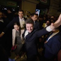 Proeuropeo centrista gana tensa contienda presidencial de Rumania sobre nacionalista de ultraderecha