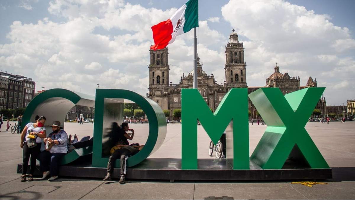 La capital mexicana continúa en semáforo naranja. Fuente: (Twitter)