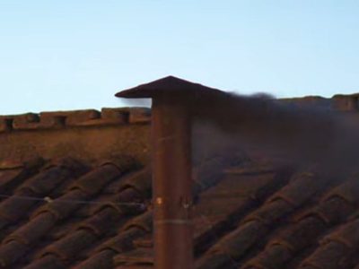 Cónclave día 1: No hay nuevo Papa; sale humo negro en la Capilla Sixtina