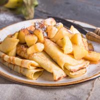 Crepes keto de manzana: con 6 ingredientes y en pocos minutos, prepara esta opción ligera y delicios