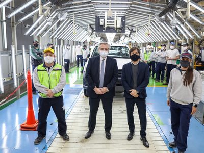 Alberto Fernández: "La Argentina se está poniendo de pie"