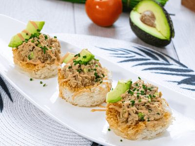 Si te sobró arroz, no lo tires: hacé estas canastitas irresistibles para el almuerzo o la cena