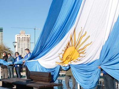 Un 25 de mayo distinto: sin desfile y con festejos sin público