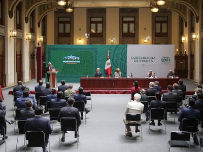 AMLO y gobernadores firman Acuerdo Nacional por la Democracia