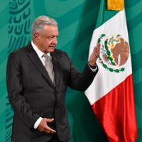 Caso Ayotzinapa "no es un asunto sencillo, es una red de complicidades y componendas": AMLO