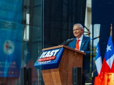 El ultraderechista José Antonio Kast jura como presidente de Chile