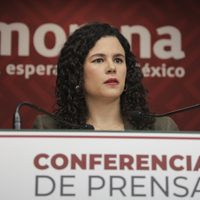 Luisa Alcalde critica viajes de lujo con cargo al erario de Samuel García