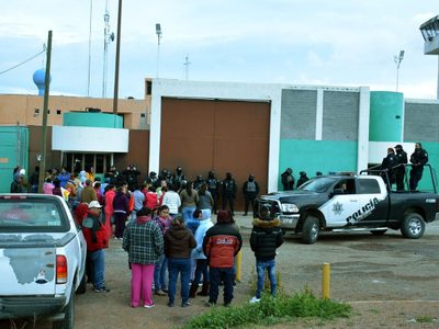 Un partido de fútbol en una cárcel de México terminó con 16 presos muertos