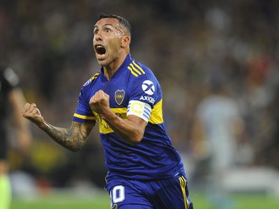 Carlos Tevez: el mejor gol en Boca, el regreso de China y la anécdota con Evra y Park Ji-Sung