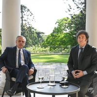 Fernández recibe a Milei para iniciar el periodo de transición en Argentina