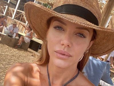 Los tops más originales que Evangelina Anderson elige para entrenar
