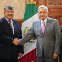 Tras reunión con líder sindical estadunidense opositor al T-MEC, AMLO asegura que hay avance en negociaciones