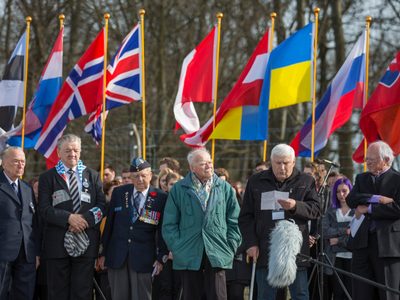 Vetan a diplomáticos rusos y bielorrusos de acto conmemorativo en campo de concentración alemán