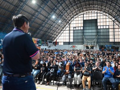 Con una invitación a militar en el partido, Rucci presentó Fuerza Neuquina y Federal en Rincón de los Sauces