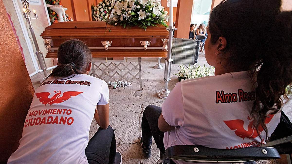 El funeral de Alma Rosa Barragán, candidata de Movimiento Ciudadano a la alcaldía de Moroleón