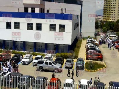 Más de 400 personas del Hospital General de Cholula son evacuados por fuga de gas