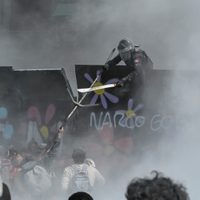 Madre de menor de edad detenido en marcha de la Gen Z denunciará por tortura a policías de Brugada