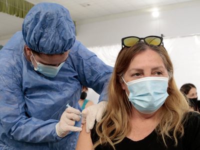Cuáles son las prevenciones que se deben tener a pesar de contar con las dos vacunas