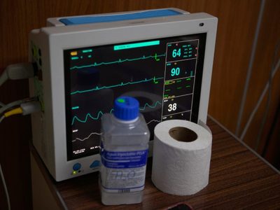 Niño de 4 años, con el Síndrome de Reye, está intubado con covid-19 en SLP