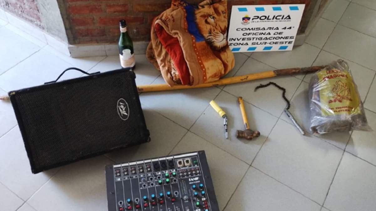 En un allanamiento recuperaron objetos robados. Fuente: (Policía Neuquén).