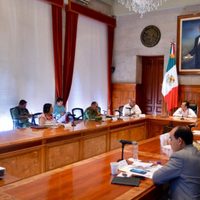 Gobierno de Veracruz anuncia cierre de calles y negocios