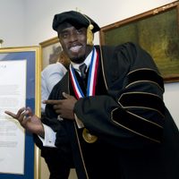La Universidad de Howard corta lazos con Diddy tras video donde golpea a mujer