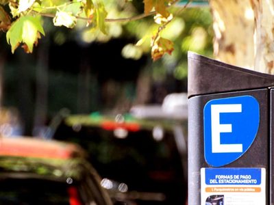 La Municipalidad de Villa La Angostura evaluará la implementación del estacionamiento medido