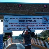 Sección 18 de la CNTE deja el paso libre en casetas de Michoacán