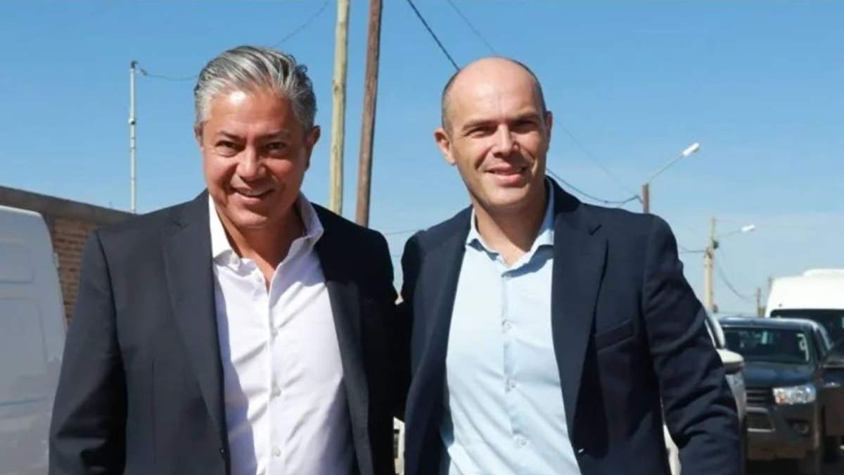 Juntos: El intendente Esteban Cimolai y el gobernador, Rolando Figueroa. Fuente: (Facebook)