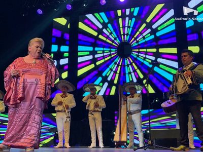 Paquita la del Barrio y la Sonora Santanera