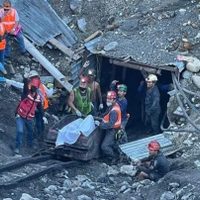 Hallan el cuerpo de uno de los mineros atrapados en Coahuila