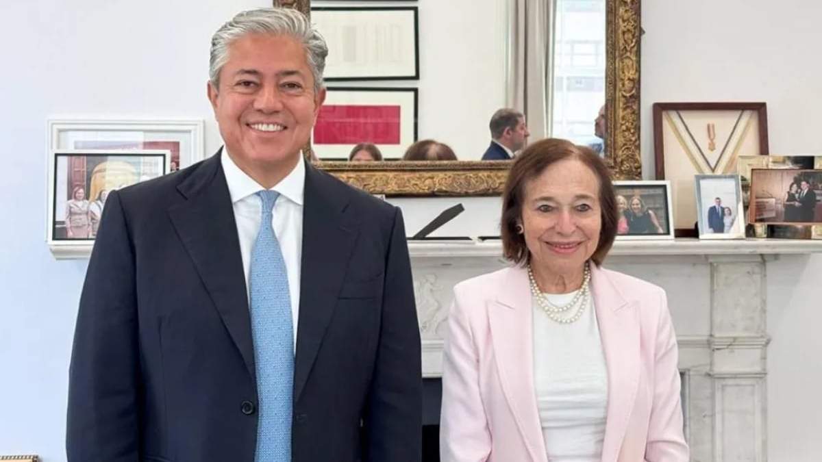 el gobernador Rolando Figueroa con la presidenta de el Consejo de las Américas, Susan Seagal. Fuente: (Neuquén Informa)
