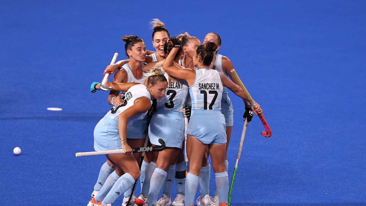 Las Leonas disputarán las semifinales ante India desde las 7:00. Fuente: (Twitter)