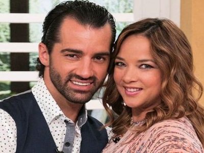 Adamari López y Toni Costa en total complicidad. ¿Quién dio el primer beso?