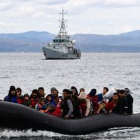 Turquía y Grecia se acusan entre sí por inmigrantes desnudos