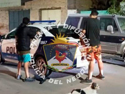 Dos personas fueron detenidas en la calle por tener cocaína preparada para vender
