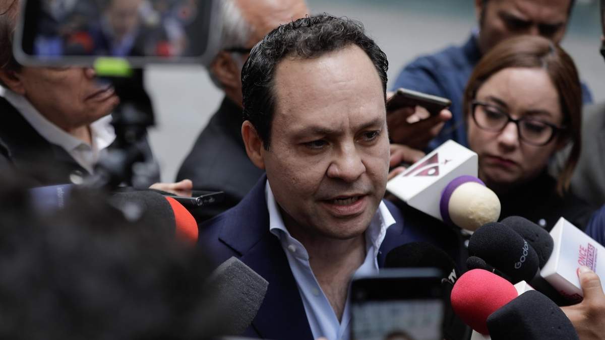 Clemente Castañeda, coordinador de la bancada naranja en el Senado