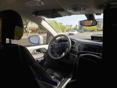 EU investiga los vehículos autónomos Waymo tras reportes de choques o infracciones de tráfico