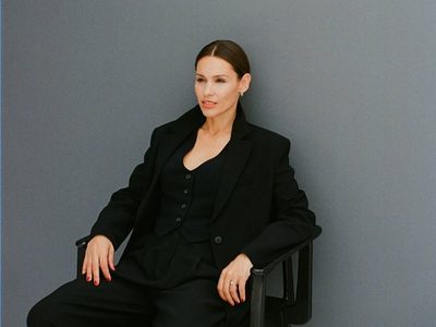 Vas a quererlas: Pampita lleva con estilo las botas que prometen ser el must have de este otoño