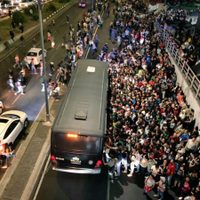 Fallas en las líneas 9 y 2 del Metro dejan a miles de usuarios varados