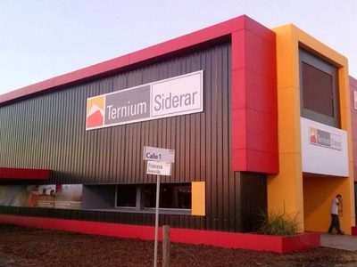 ¡Otra vez Techint! Dejó en la calle a 5.000 trabajadores de las plantas de Ternium-Siderar