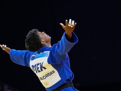 Prisca Awiti, las raíces fuertes de una familia imperfecta