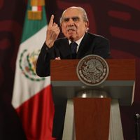 UIF exhibe depósitos millonarios de MCCI a bancos en Suiza y pagos por 96.7 mdp de la embajada de EU