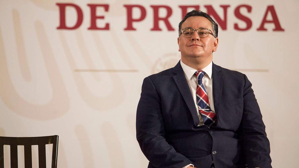 Gabriel García. Lejos de Palacio