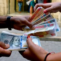 Cuba eliminará el impuesto del 10% al dólar