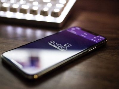 Rusia multa a Twitch por difundir "información falsa" sobre la guerra en Ucrania