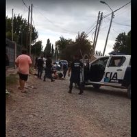 Una nena de 8 años pelea por su vida al ser atropellada por un móvil policial